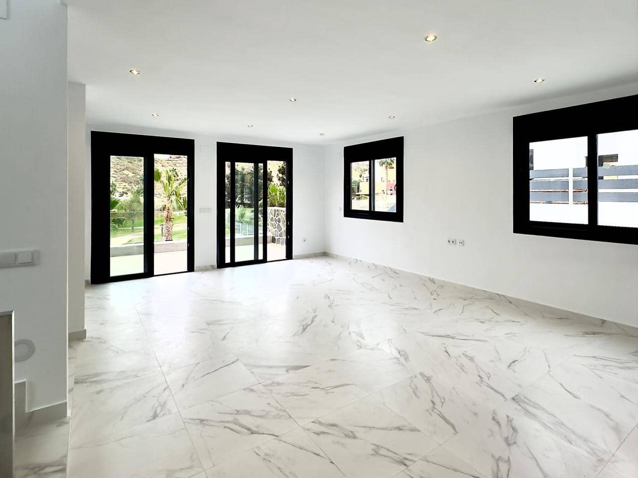 4 bedroom Villa for sale in Ciudad Quesada with pool garage - € 834,000 (Ref: 9403615)