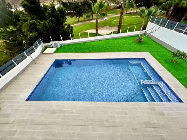 4 Zimmer Villa zu verkaufen in Ciudad Quesada, Rojales mit Pool Garage - 834.000 € (Ref: 9403615)