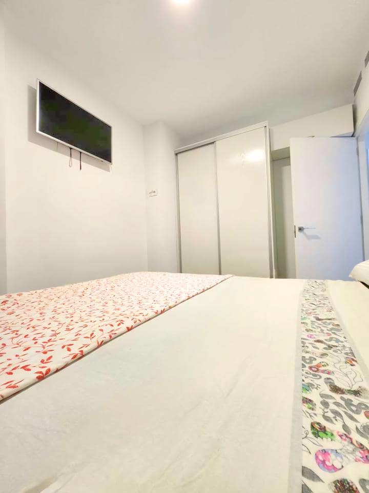 Piso de 3 habitaciones en Guardamar del Segura en venta con piscina garaje - 265.000 € (Ref: 9403616)