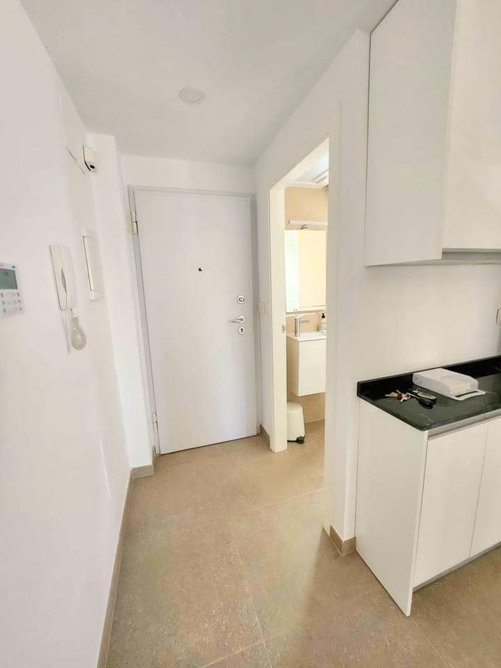 Piso de 3 habitaciones en Guardamar del Segura en venta con piscina garaje - 265.000 € (Ref: 9403616)