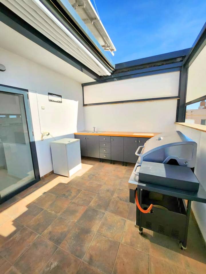 Piso de 3 habitaciones en Guardamar del Segura en venta con piscina garaje - 265.000 € (Ref: 9403616)