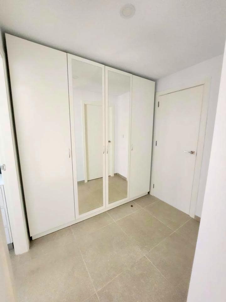 Piso de 3 habitaciones en Guardamar del Segura en venta con piscina garaje - 265.000 € (Ref: 9403616)