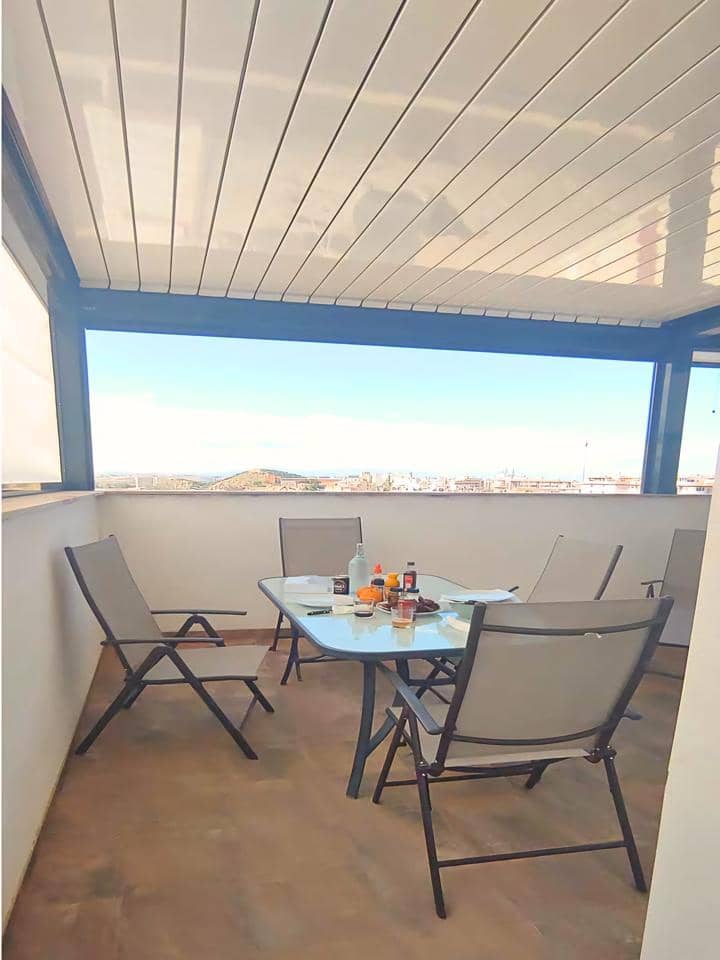 Piso de 3 habitaciones en Guardamar del Segura en venta con piscina garaje - 265.000 € (Ref: 9403616)