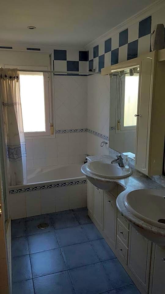 4 soveværelse Villa til salg i Muchamiel / Mutxamel med swimmingpool garage - € 588.000 (Ref: 9403619)