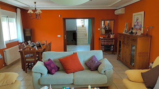 4 soveværelse Villa til salg i Muchamiel / Mutxamel med swimmingpool garage - € 588.000 (Ref: 9403619)