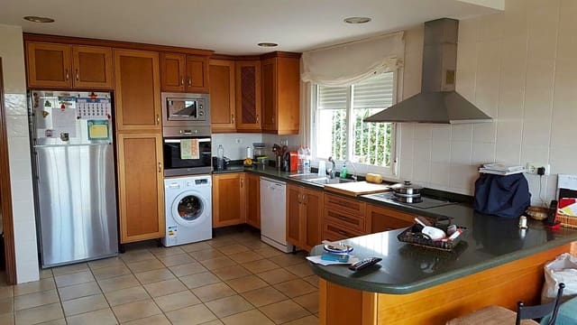 4 soveværelse Villa til salg i Muchamiel / Mutxamel med swimmingpool garage - € 588.000 (Ref: 9403619)