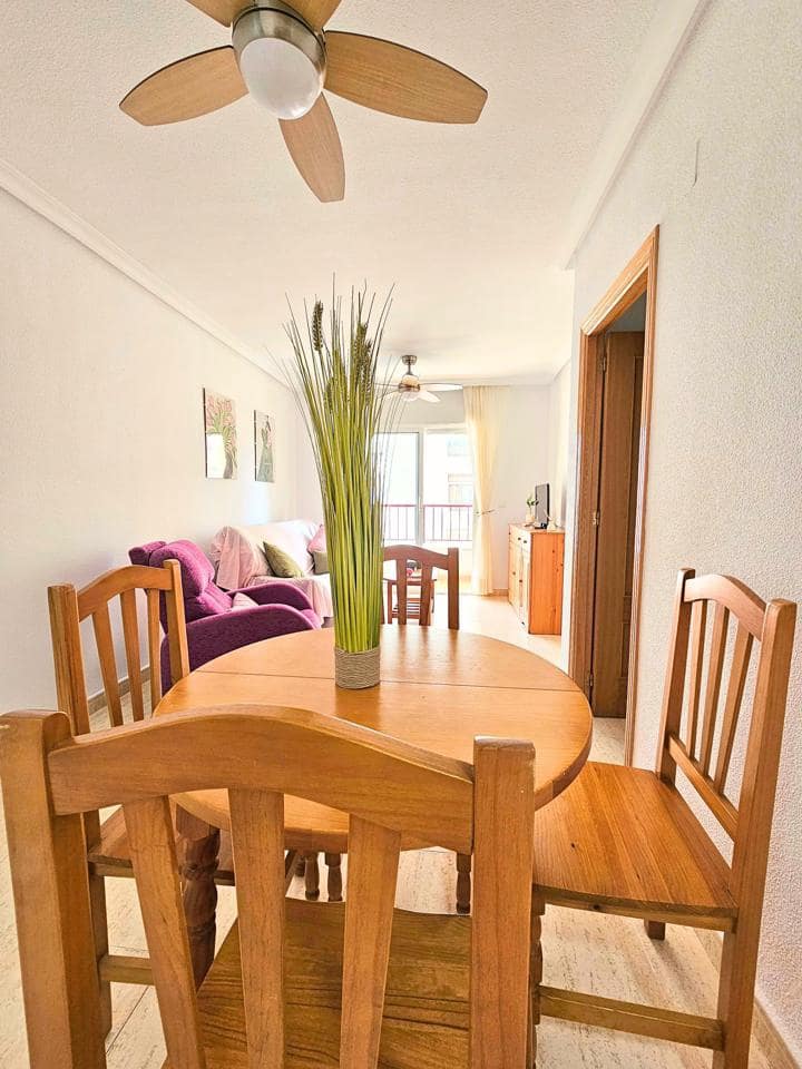 2 makuuhuone Asunto vuokrattavana paikassa Guardamar del Segura mukana 
autotalli - 650 € (Ref: 9467802)