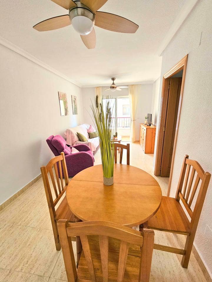 2 makuuhuone Asunto vuokrattavana paikassa Guardamar del Segura mukana 
autotalli - 650 € (Ref: 9467802)