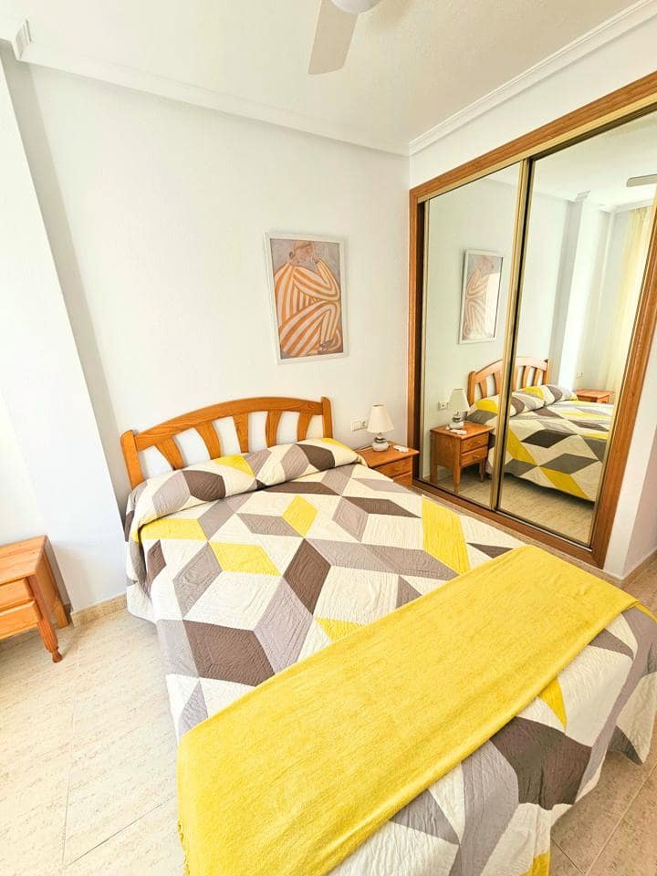 2 makuuhuone Asunto vuokrattavana paikassa Guardamar del Segura mukana 
autotalli - 650 € (Ref: 9467802)