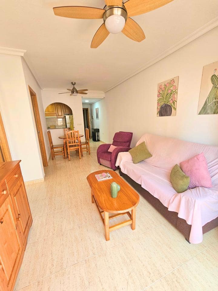 2 makuuhuone Asunto vuokrattavana paikassa Guardamar del Segura mukana 
autotalli - 650 € (Ref: 9467802)