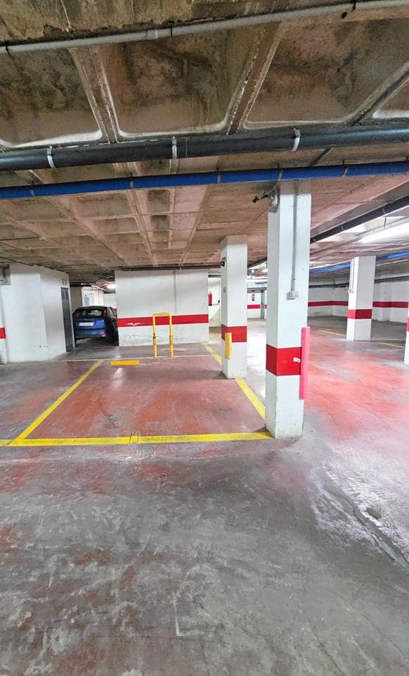 Garage for sale in Guardamar del Segura - € 32,000 (Ref: 9467803)