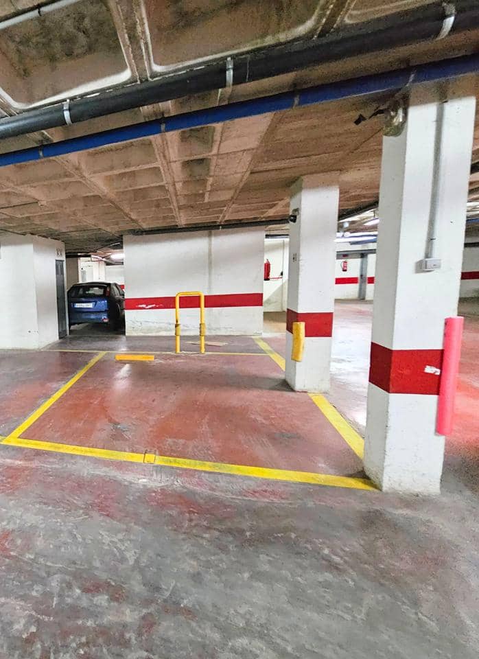 Garage for sale in Guardamar del Segura - € 32,000 (Ref: 9467803)