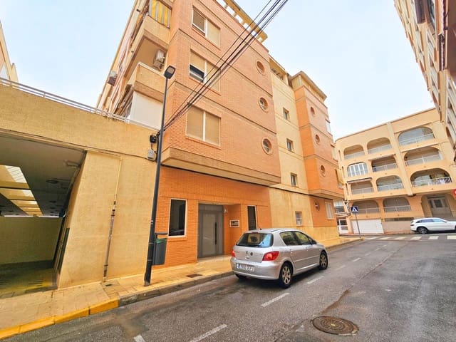 Garage for sale in Guardamar Playa, Guardamar del Segura - € 32,000 (Ref: 9467803)