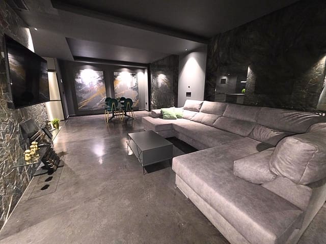 2 chambre Appartement à vendre à Zona Pueblo, Guardamar del Segura - 170 000 € (Ref: 9553046)