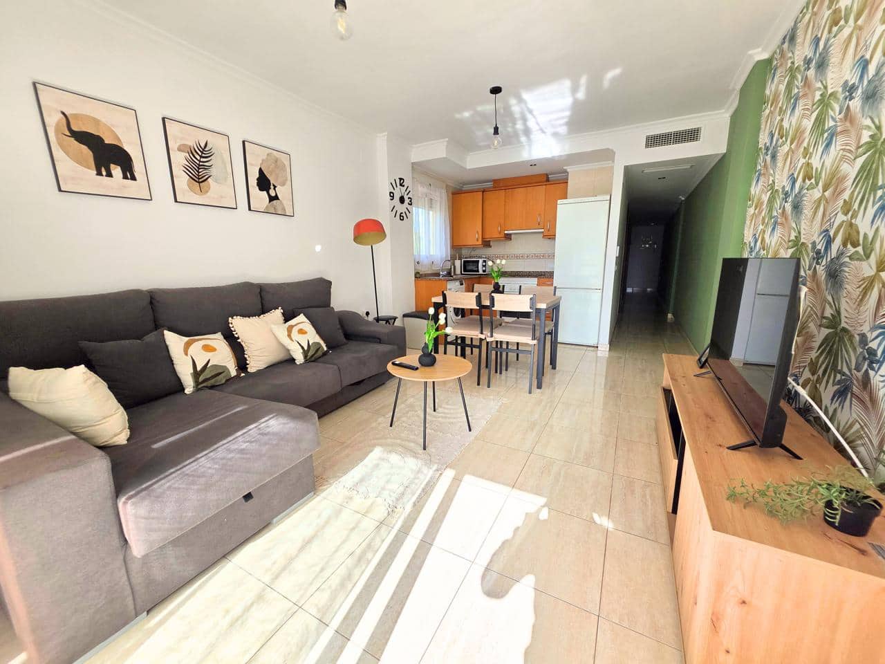 2 soveværelse Lejlighed til leje i Guardamar del Segura med swimmingpool garage - € 650 (Ref: 9573673)