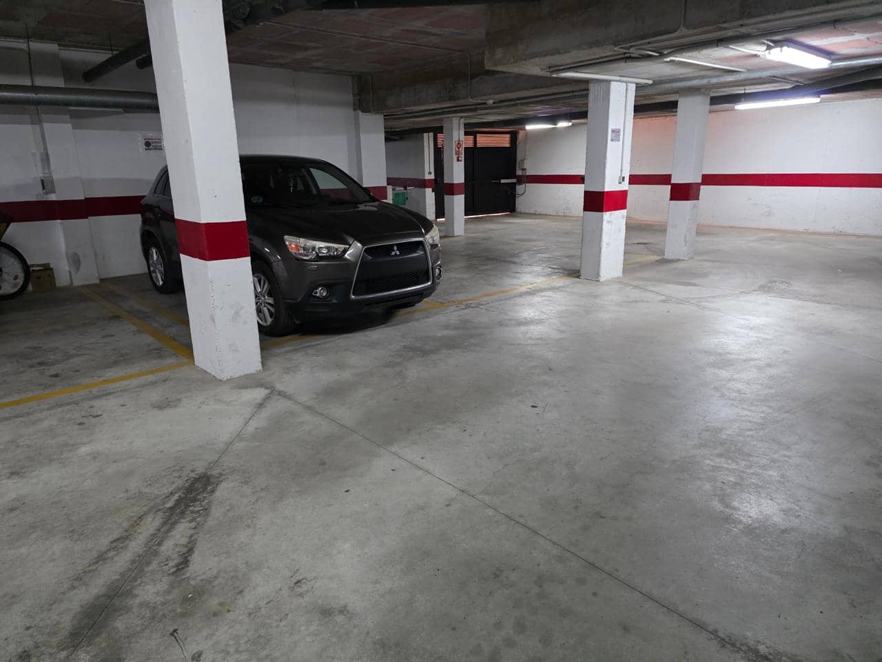 2 soveværelse Lejlighed til leje i Guardamar del Segura med swimmingpool garage - € 650 (Ref: 9573673)