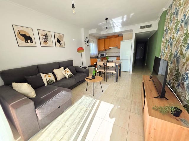 2 soveværelse Lejlighed til leje i Puerto Deportivo, Guardamar del Segura med swimmingpool garage - € 650 (Ref: 9573673)