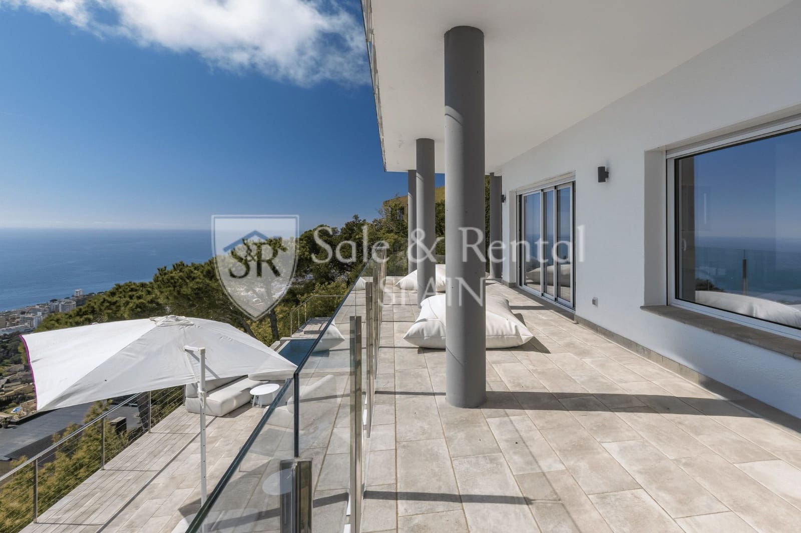 3 slaapkamer Villa te koop in Lloret de Mar met zwembad garage - € 1.250.000 (Ref: 10002568)