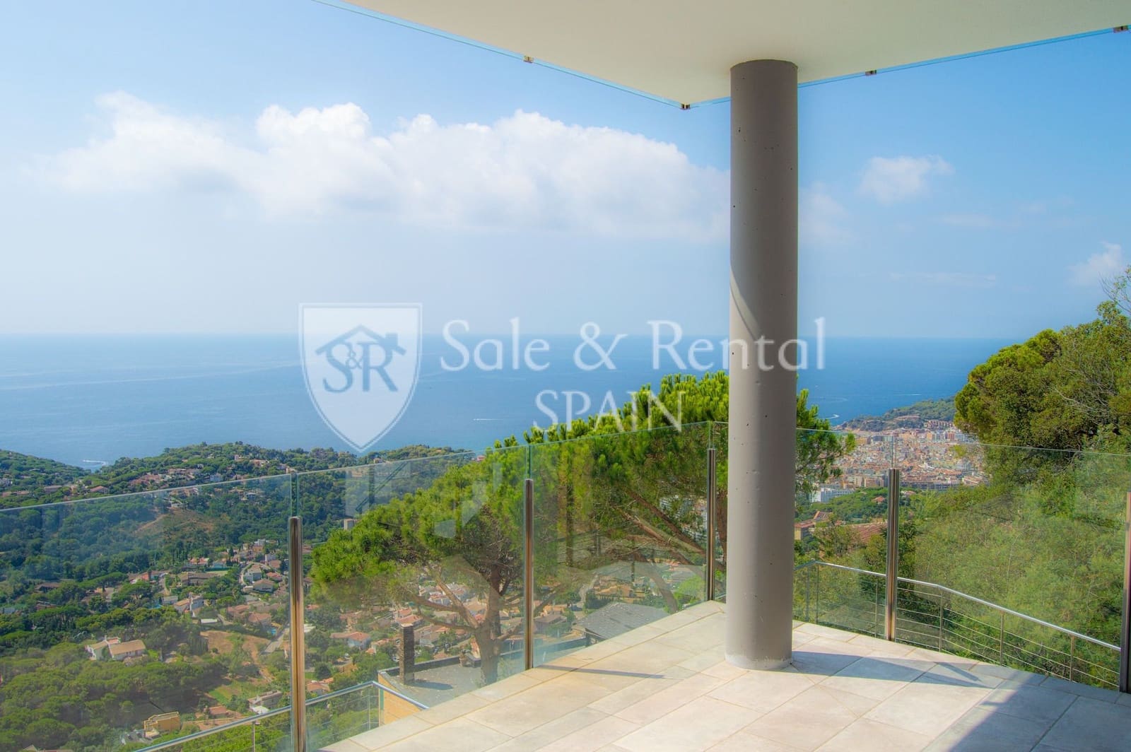 3 slaapkamer Villa te koop in Lloret de Mar met zwembad garage - € 1.250.000 (Ref: 10002568)