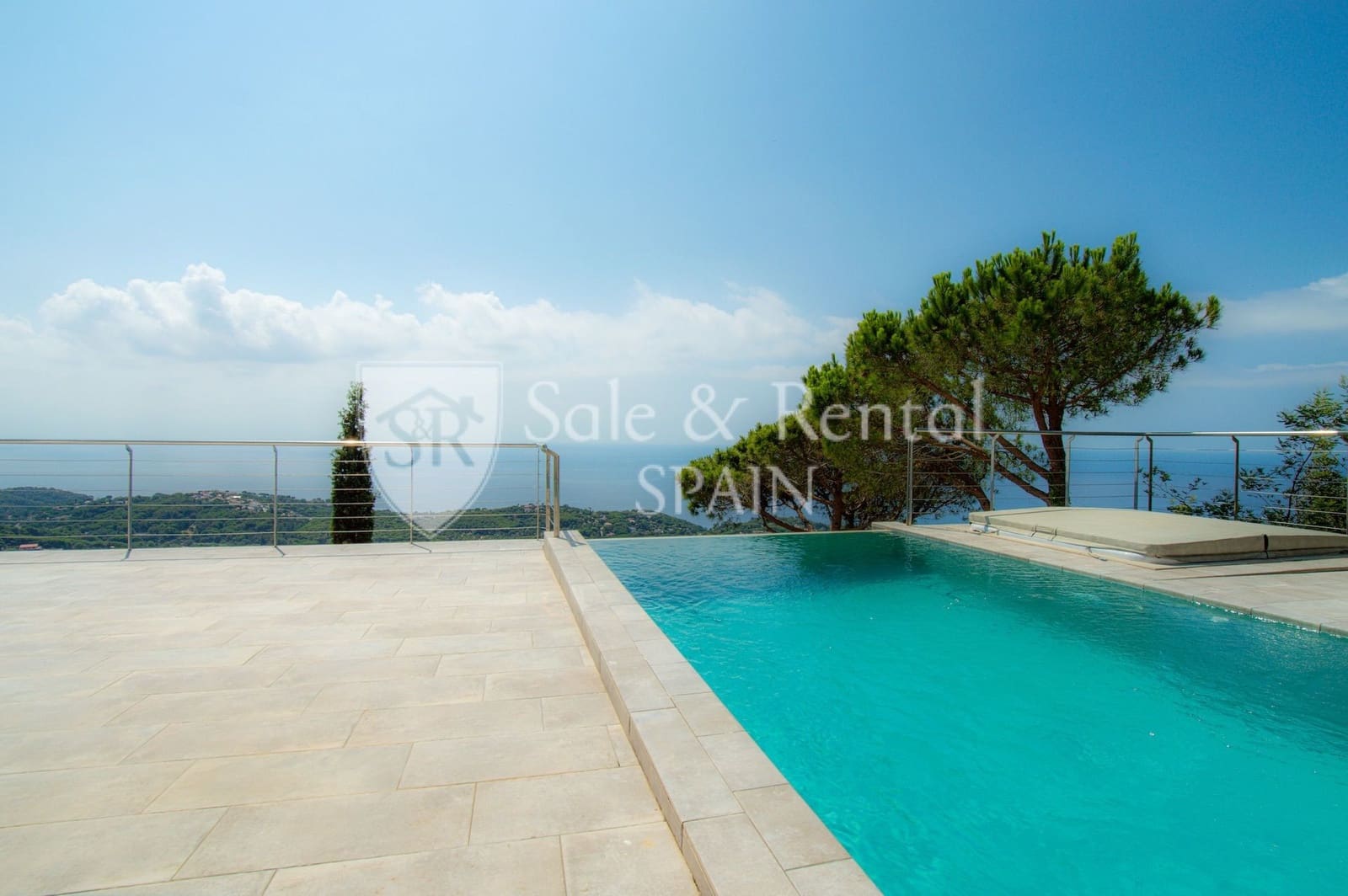 3 slaapkamer Villa te koop in Lloret de Mar met zwembad garage - € 1.250.000 (Ref: 10002568)