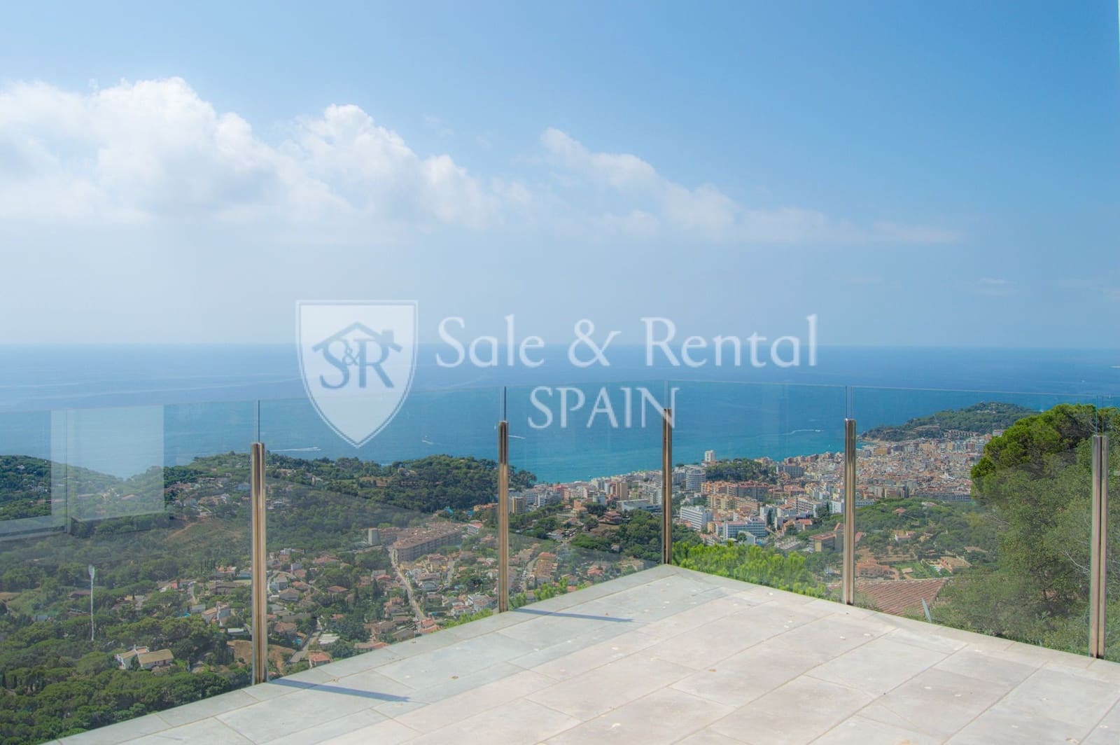 3 slaapkamer Villa te koop in Lloret de Mar met zwembad garage - € 1.250.000 (Ref: 10002568)