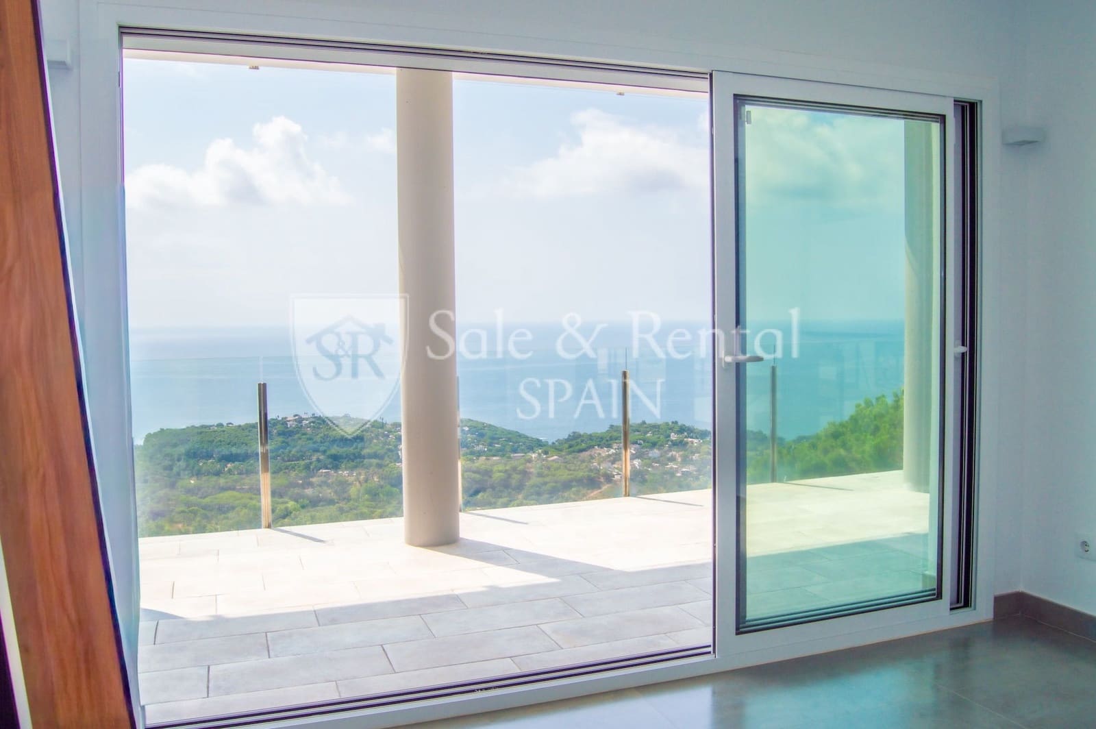 3 slaapkamer Villa te koop in Lloret de Mar met zwembad garage - € 1.250.000 (Ref: 10002568)