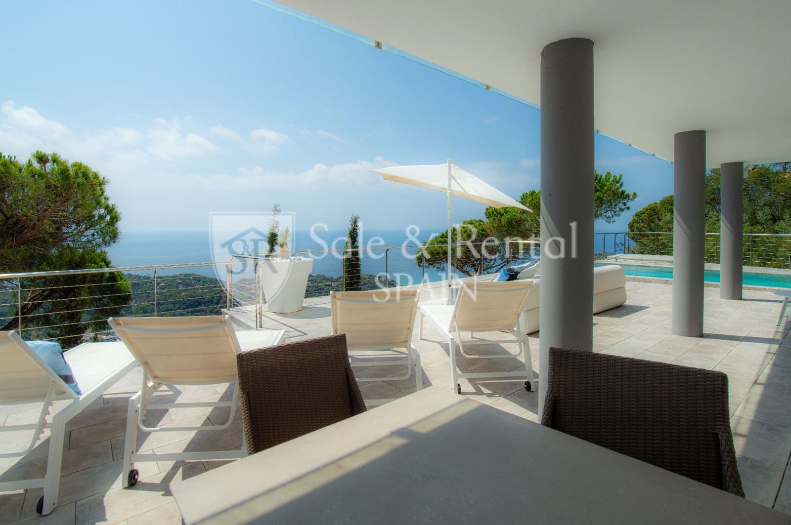 3 slaapkamer Villa te koop in Lloret de Mar met zwembad garage - € 1.250.000 (Ref: 10002568)