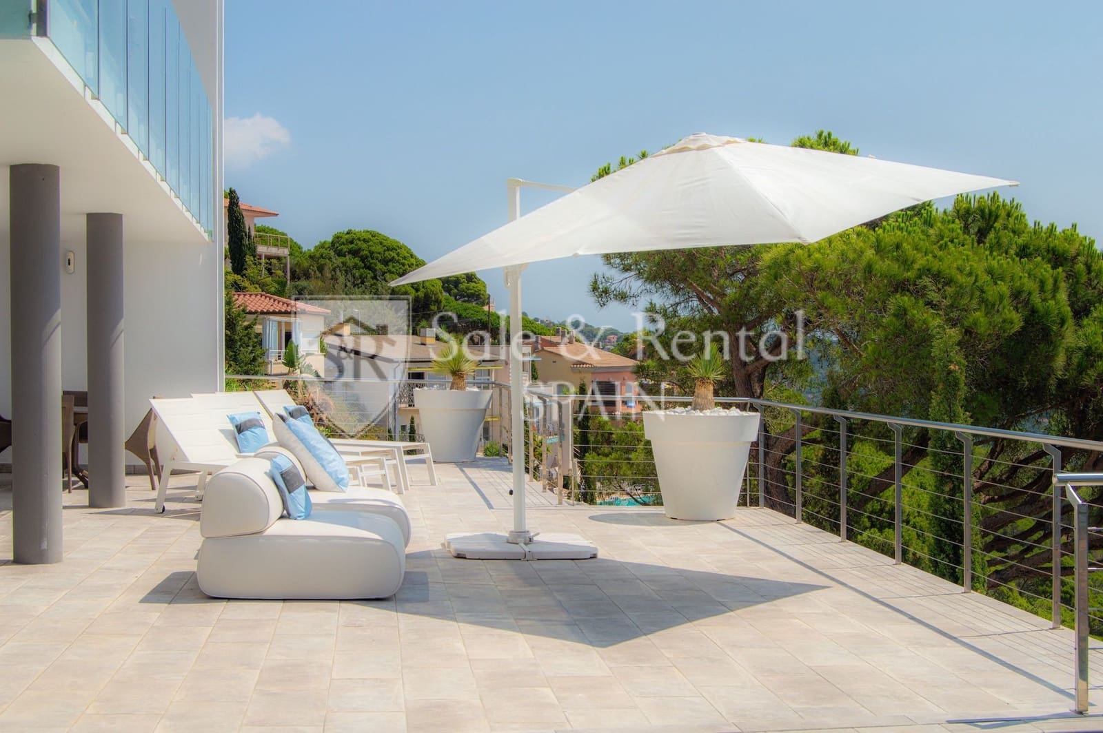 3 slaapkamer Villa te koop in Lloret de Mar met zwembad garage - € 1.250.000 (Ref: 10002568)