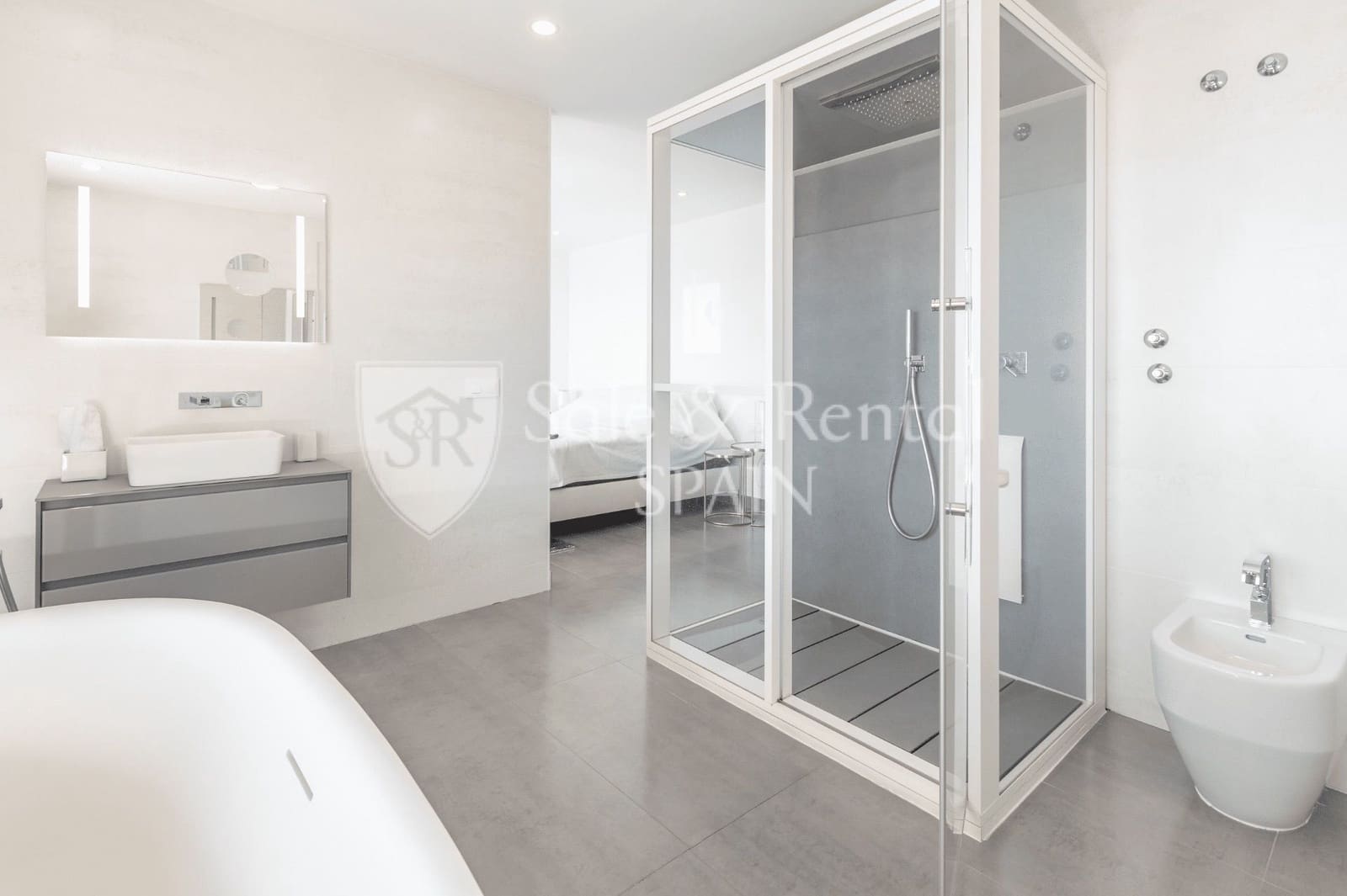 3 slaapkamer Villa te koop in Lloret de Mar met zwembad garage - € 1.250.000 (Ref: 10002568)