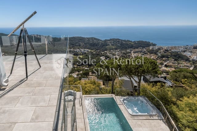3 bedroom Villa for sale in Roca Grossa, Lloret de Mar with pool garage - € 1,250,000 (Ref: 10002568)