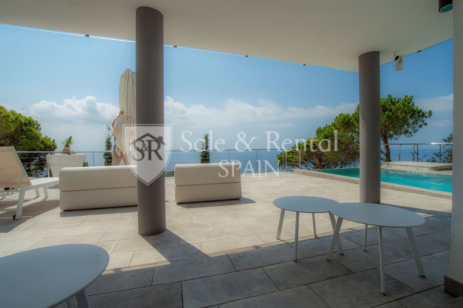 3 slaapkamer Villa te koop in Lloret de Mar met zwembad garage - € 1.250.000 (Ref: 10002568)