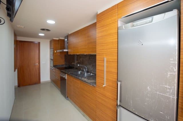 3 bedroom Flat for sale in Llagostera with pool - € 239,950 (Ref: 10017015)