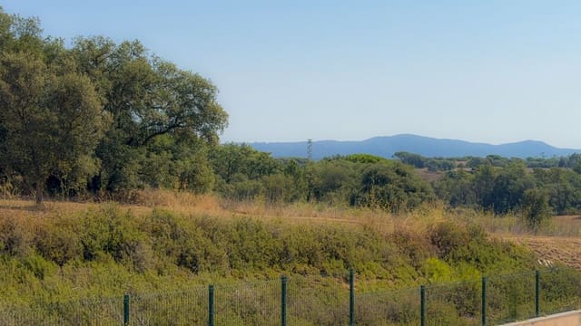 3 bedroom Flat for sale in Llagostera with pool - € 239,950 (Ref: 10017015)