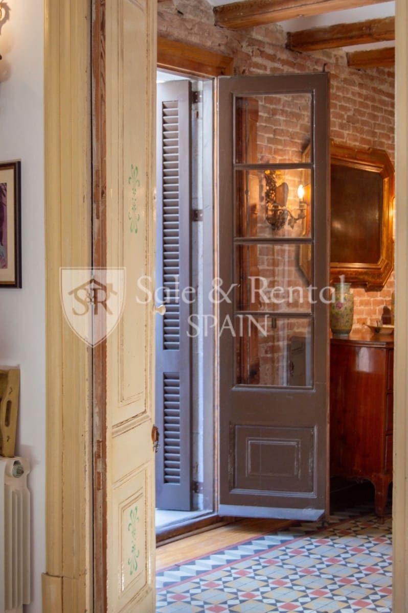 3 bedroom Flat for sale in Barcelona city - € 1,295,000 (Ref: 10031416)
