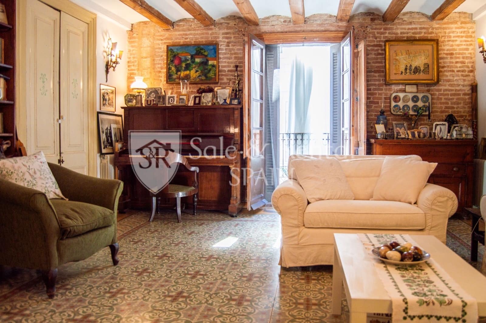 3 bedroom Flat for sale in Barcelona city - € 1,295,000 (Ref: 10031416)