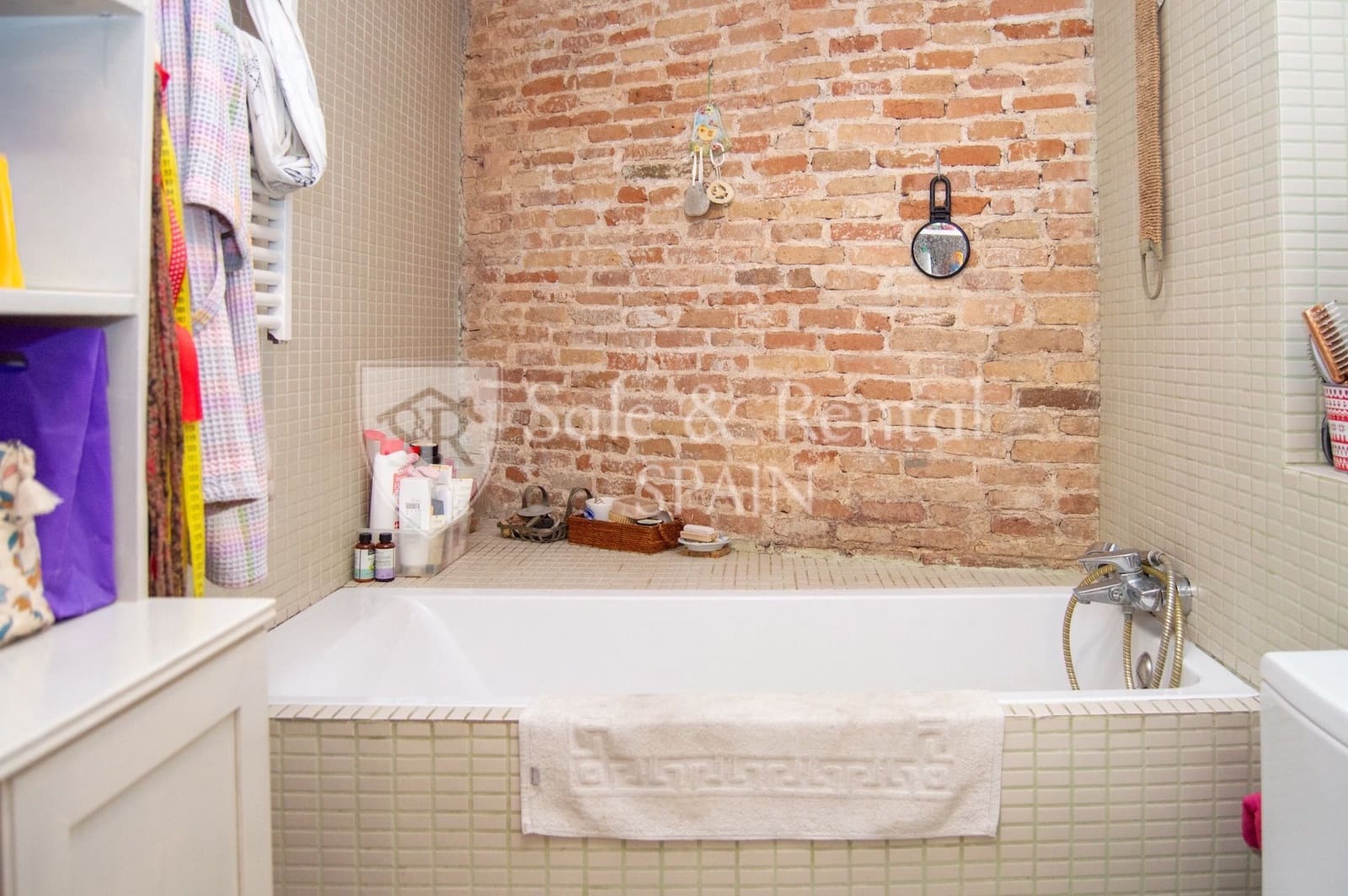 3 bedroom Flat for sale in Barcelona city - € 1,295,000 (Ref: 10031416)