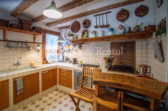 3 soveværelse Lejlighed til salg i El Barri Gòtic, Barcelona by - € 1.295.000 (Ref: 10031416)