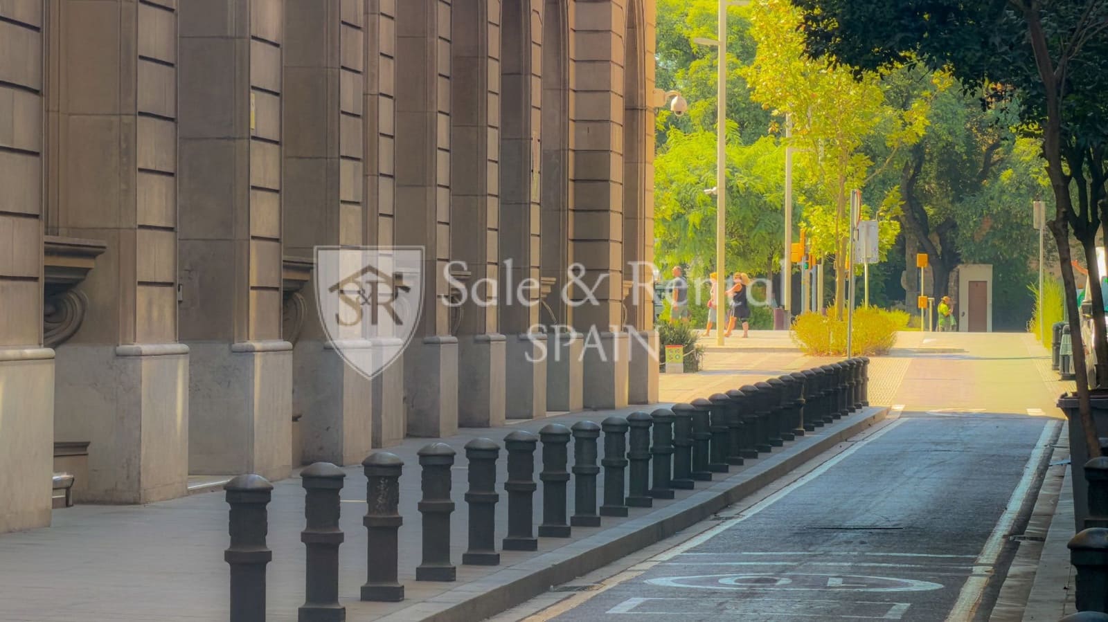 3 bedroom Flat for sale in Barcelona city - € 1,295,000 (Ref: 10031416)
