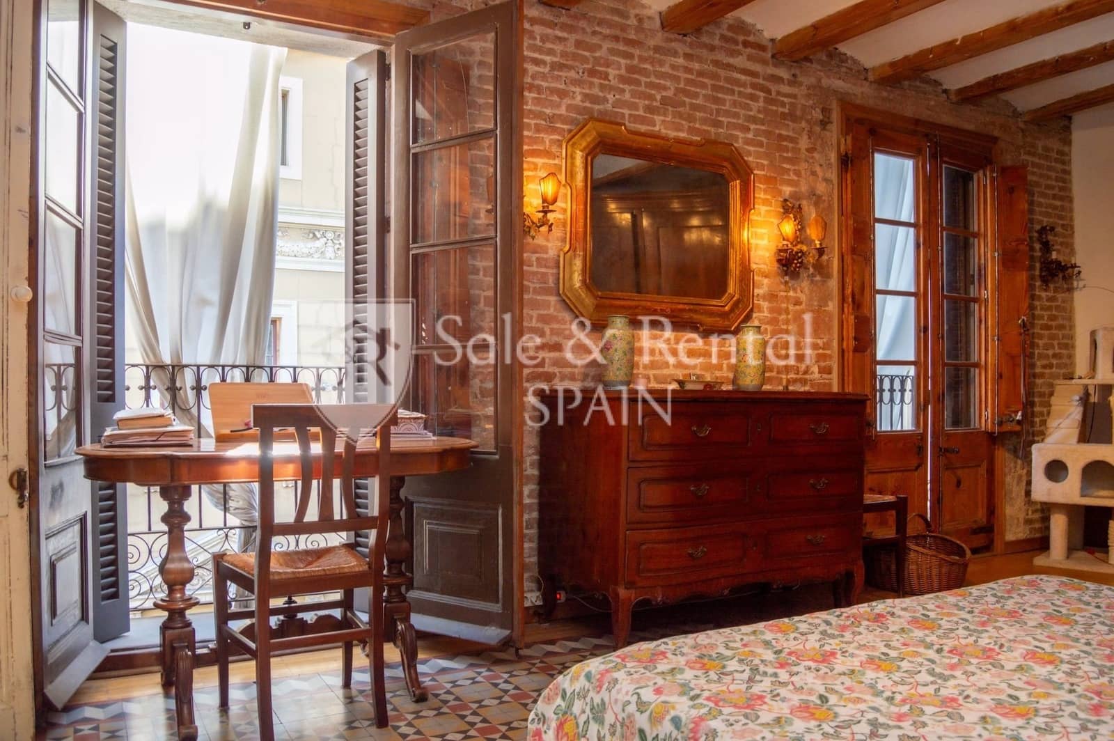 3 bedroom Flat for sale in Barcelona city - € 1,295,000 (Ref: 10031416)