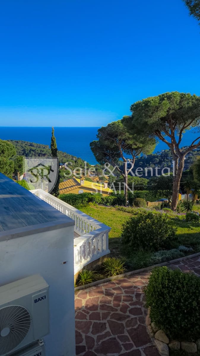 Villa/Maison à vendre à Lloret de Mar avec garage - 550 000 € (Ref: 10034852)