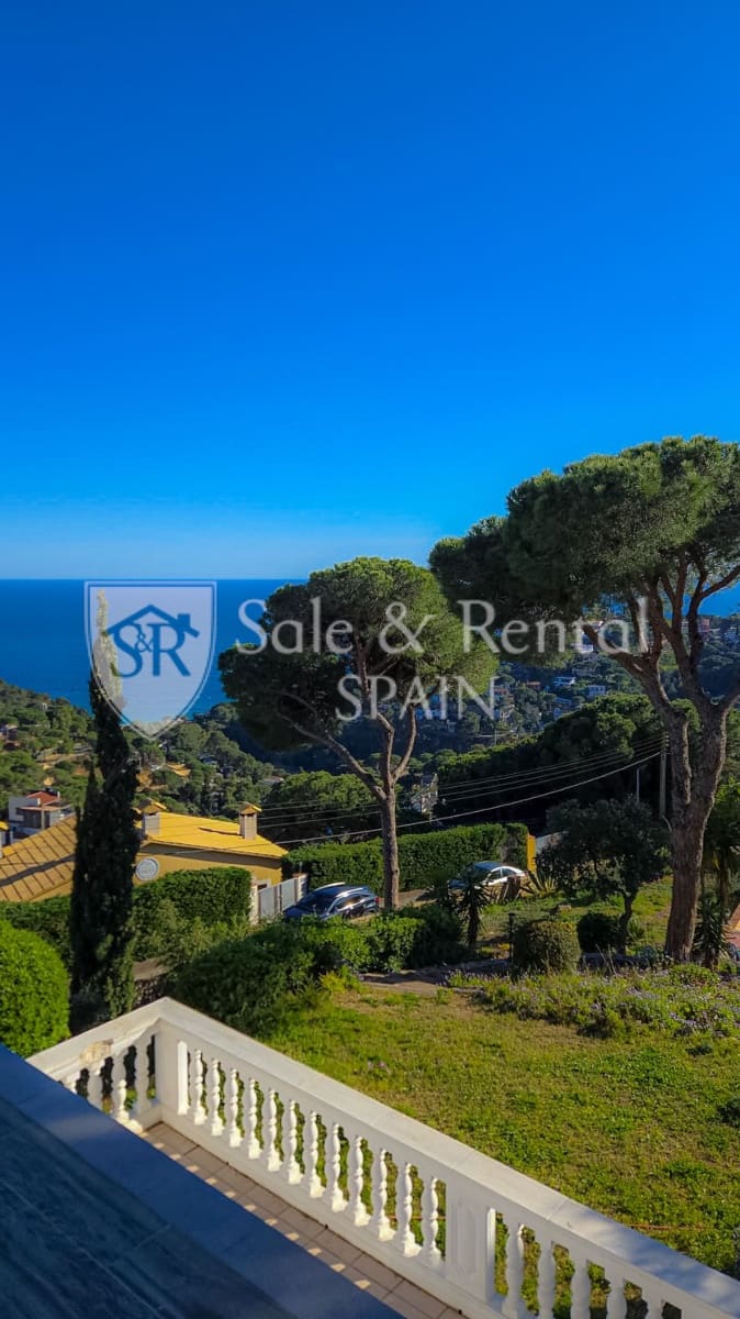 Villa/Maison à vendre à Lloret de Mar avec garage - 550 000 € (Ref: 10034852)