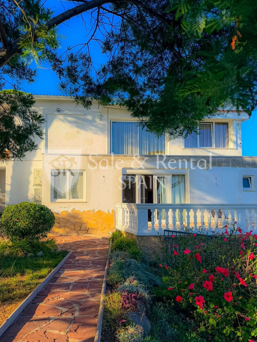 Villa/Maison à vendre à Lloret de Mar avec garage - 550 000 € (Ref: 10034852)