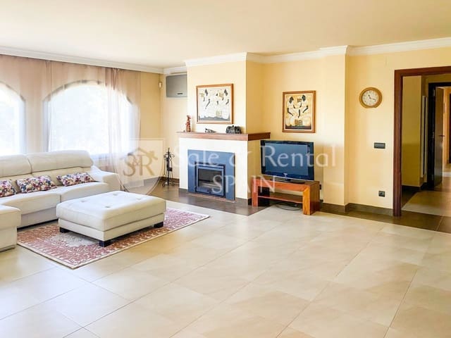 4 sypialnia Willa na sprzedaż w Santa Cristina d'Aro z basenem garażem - 875 000 € (Ref: 10099630)