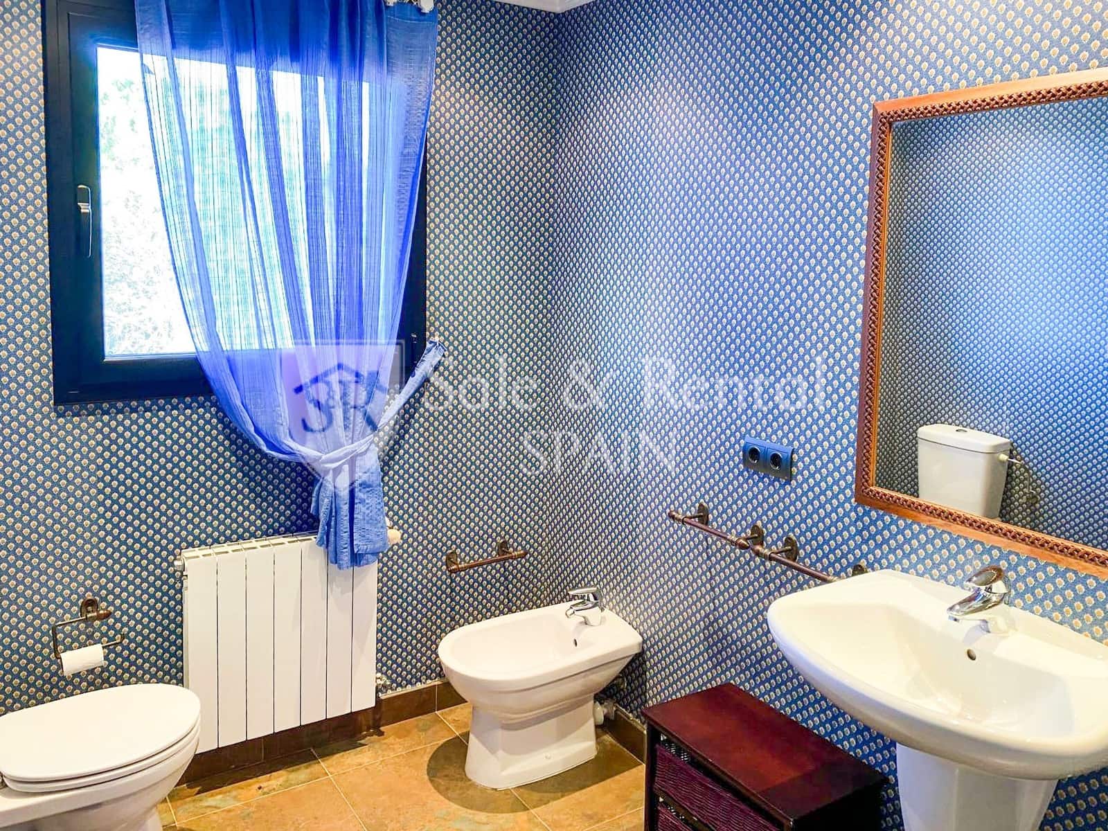 4 soveværelse Villa til salg i Santa Cristina d'Aro med swimmingpool garage - € 875.000 (Ref: 10099630)