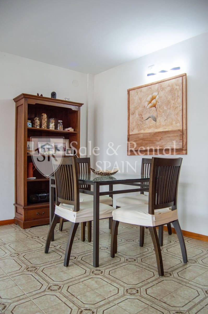 3 bedroom Flat for sale in Santa Susanna with pool garage - € 220,000 (Ref: 10131115)