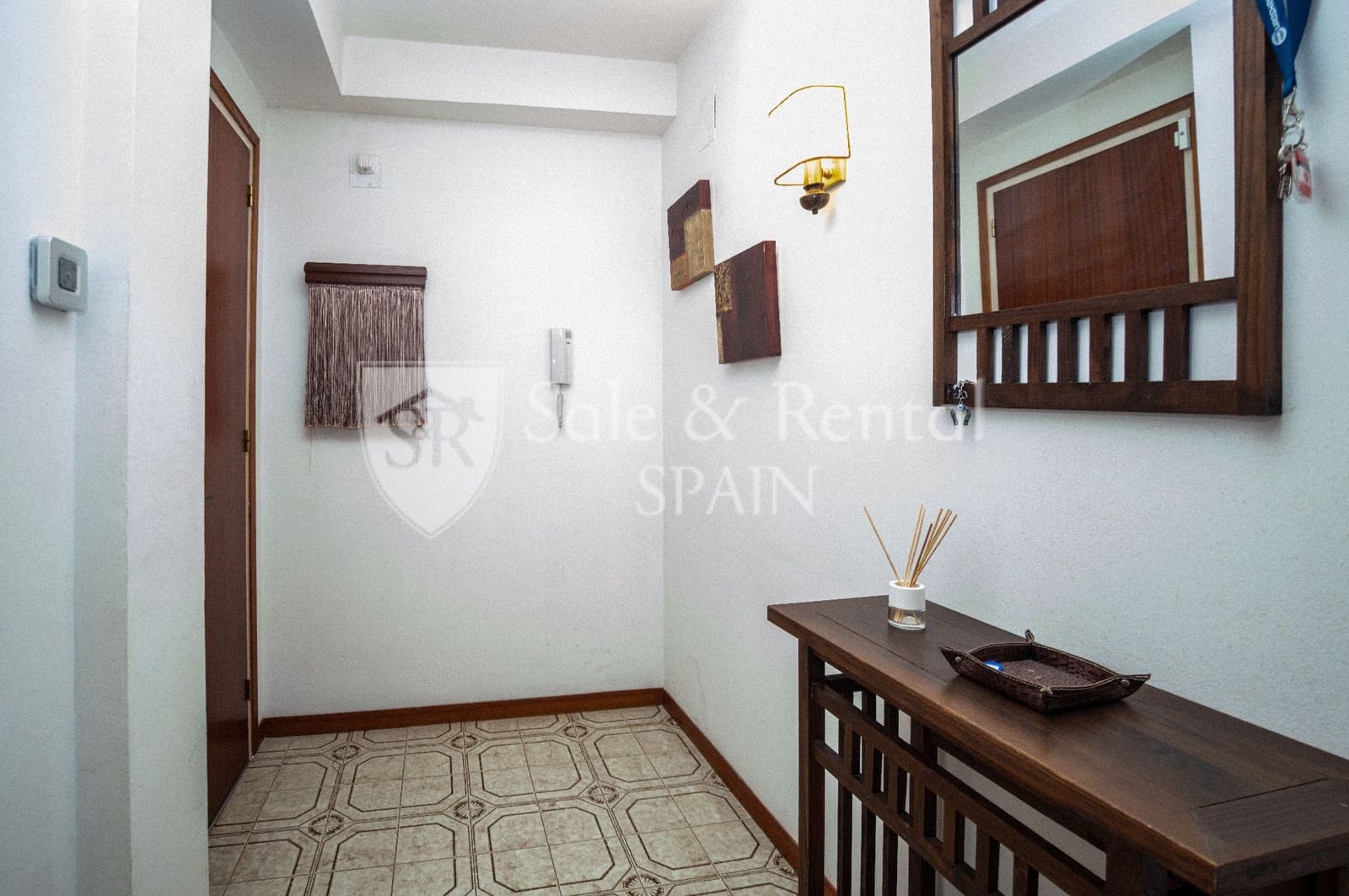 3 bedroom Flat for sale in Santa Susanna with pool garage - € 220,000 (Ref: 10131115)
