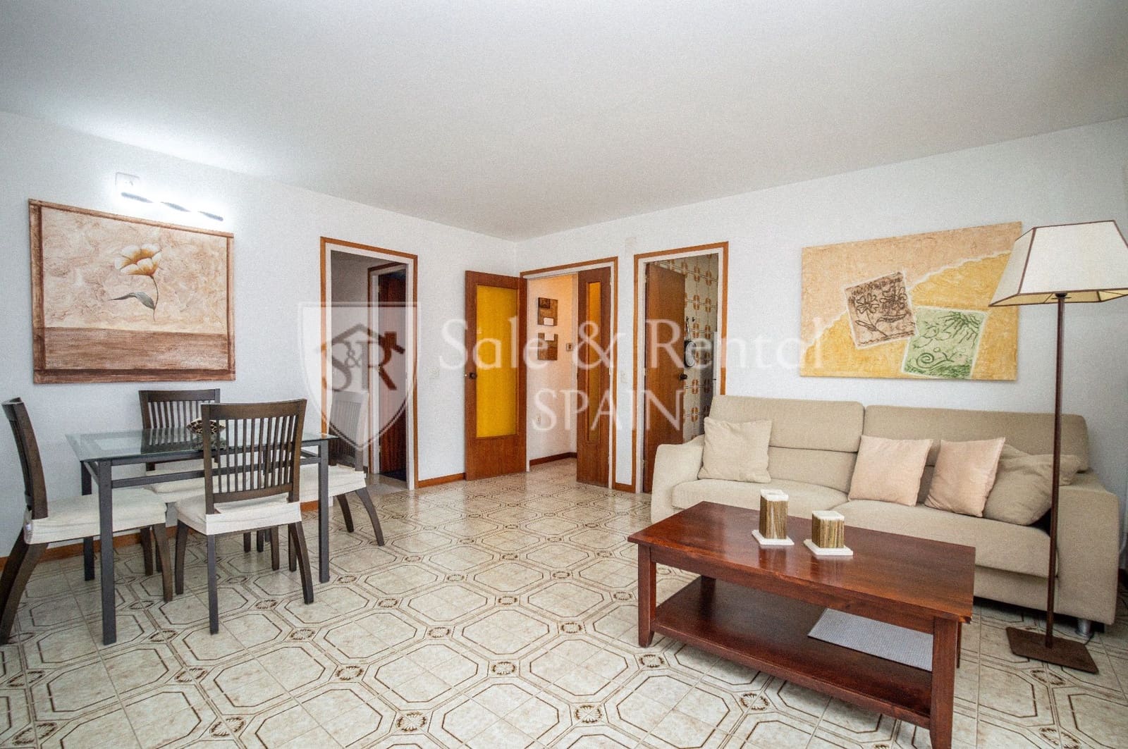 3 bedroom Flat for sale in Santa Susanna with pool garage - € 220,000 (Ref: 10131115)
