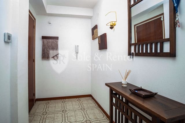 3 bedroom Flat for sale in Santa Susanna with pool garage - € 220,000 (Ref: 10131115)