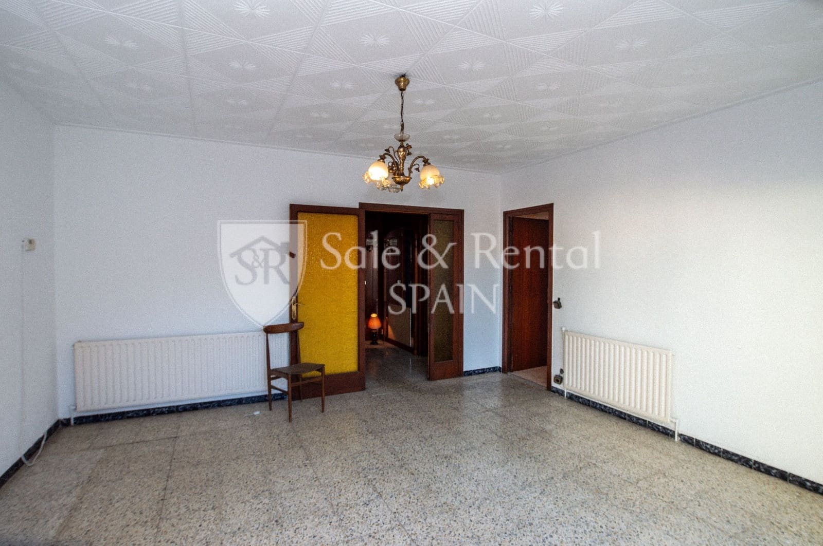 4 soverom Kjedet enebolig til salgs i Blanes med garasje - € 449 000 (Ref: 10157176)