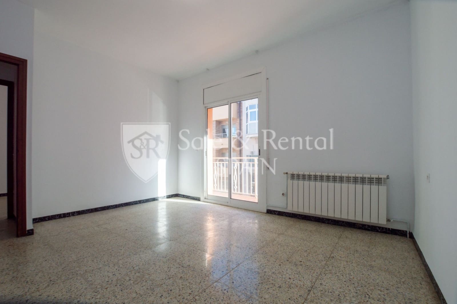 4 soverom Kjedet enebolig til salgs i Blanes med garasje - € 449 000 (Ref: 10157176)